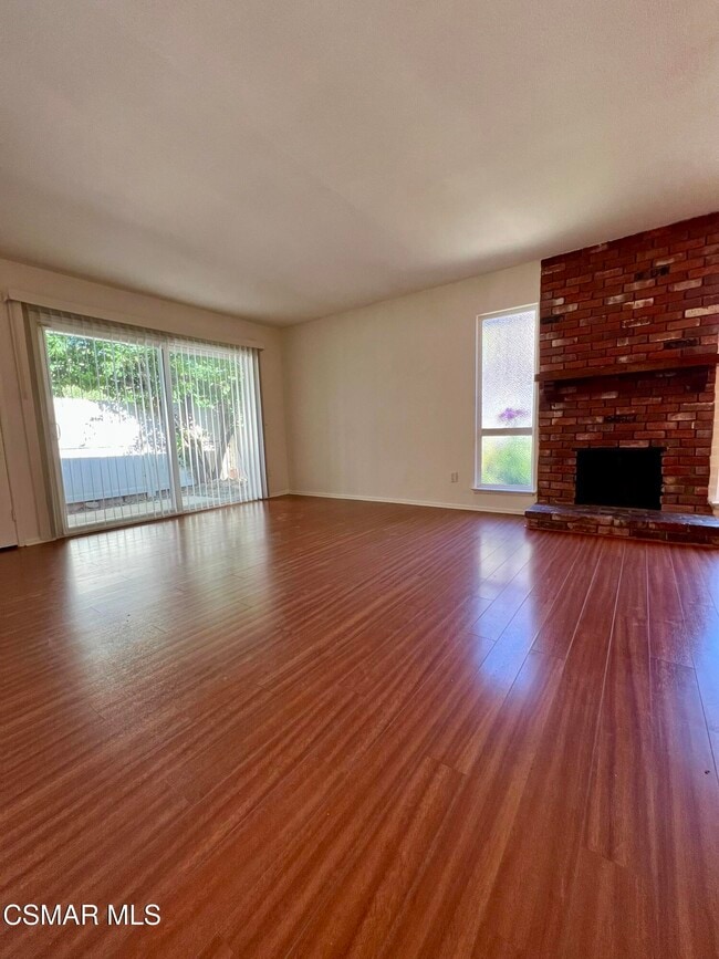 Building Photo - 28510 Conejo View Dr