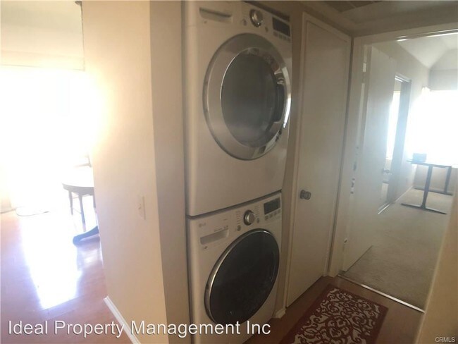 Building Photo - 2 br, 2 bath House - 22794 Lakeway Dr.,#465