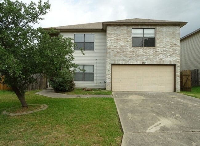 Building Photo - 8007 Chestnut Bluff Dr