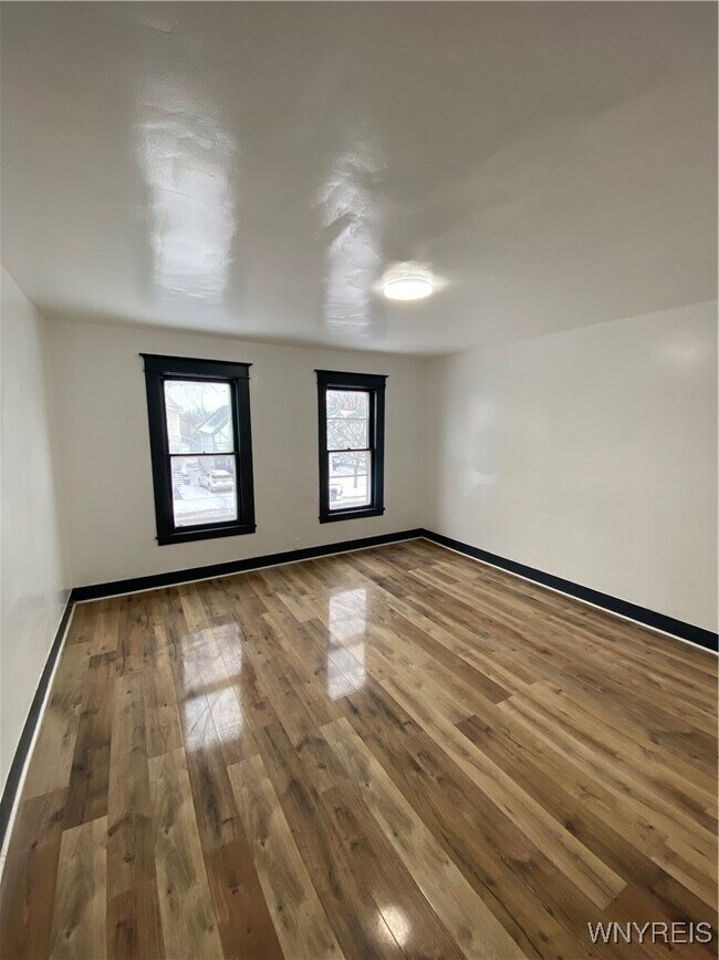 Building Photo - 111 N Ogden St