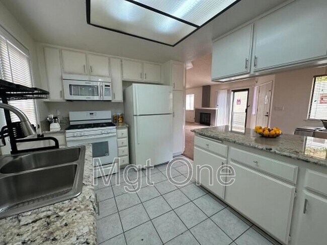 Foto del edificio - 27788 Cloud Dance Ct