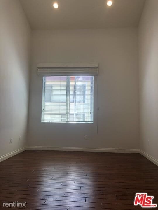 Building Photo - 10765 Wilkins Ave