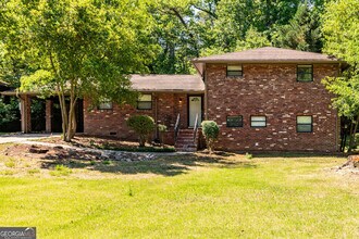 Building Photo - 1947 Farris Dr