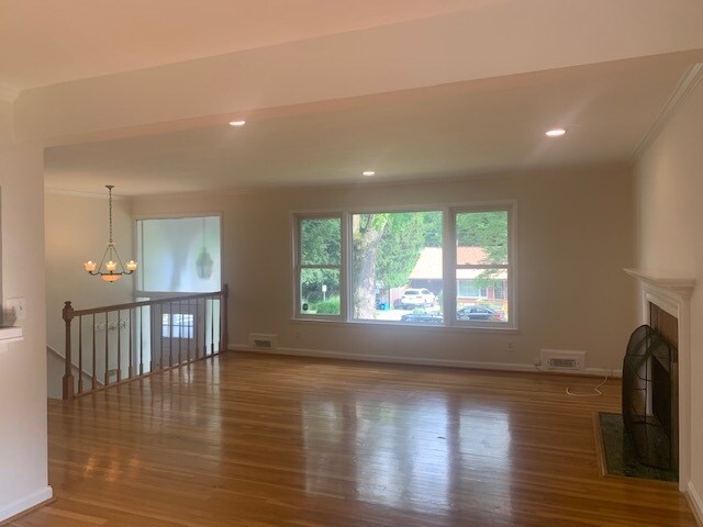 Building Photo - 5001 Alta Vista Rd