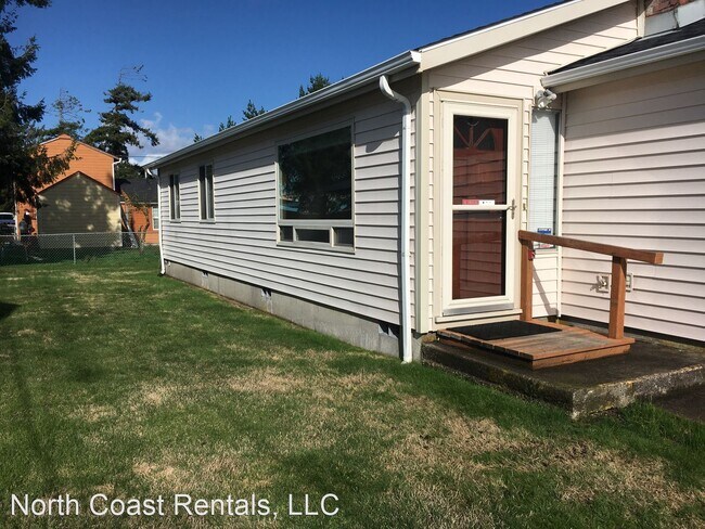 Foto del edificio - 3 br, 2 bath House - 1156 Ave, E