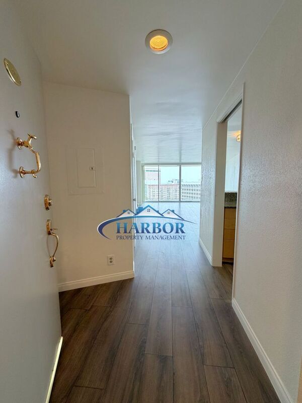 Foto del edificio - 700 E Ocean Blvd