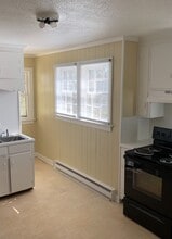 Building Photo - 208 S Watts St