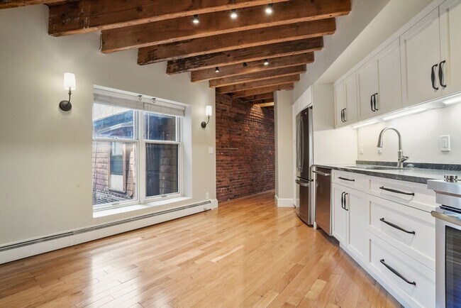 Foto del edificio - 122 Fulton St
