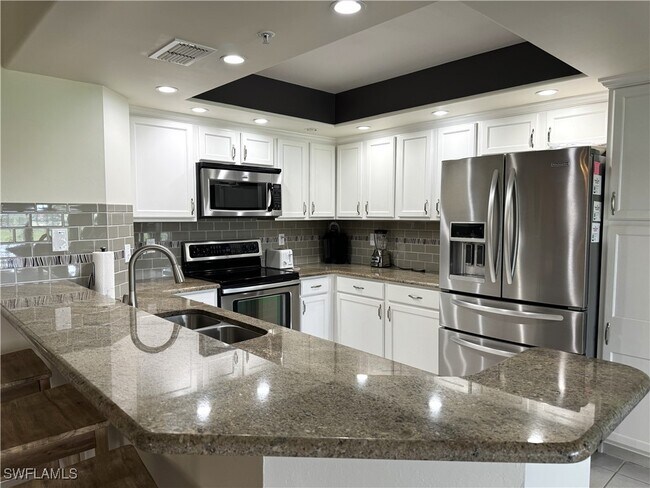 Building Photo - 28044 Cavendish Ct