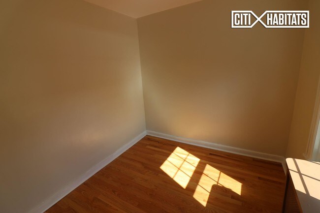 Foto del edificio - 528 50th Ave
