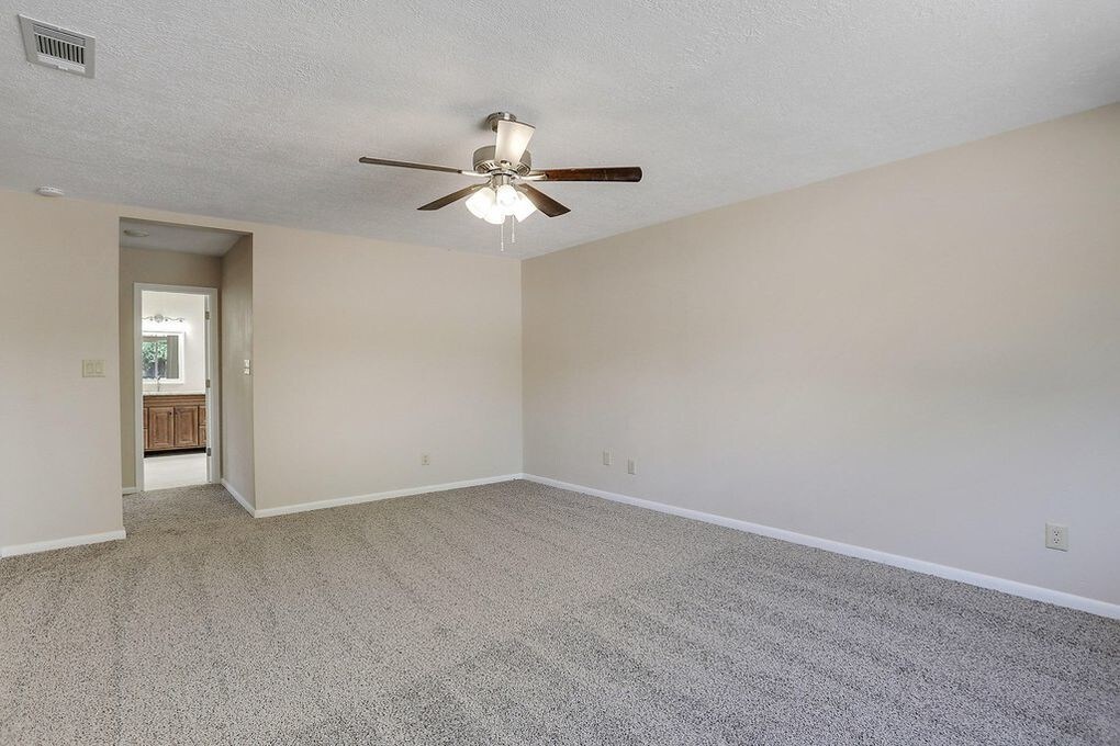 Building Photo - 1220 Tapia Blvd SW