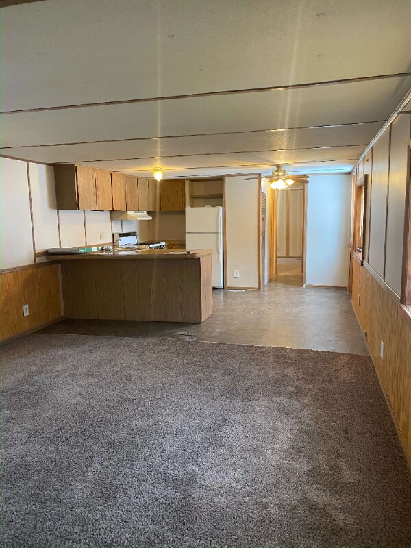 Foto del edificio - 145900 Moon Rd