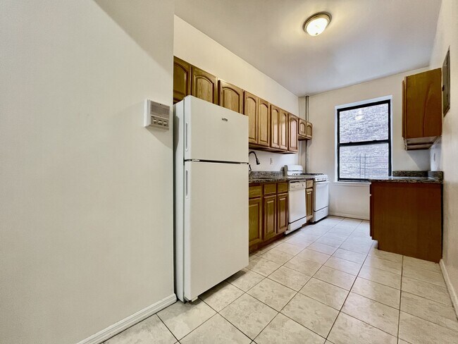 Foto del edificio - 1803 Riverside Dr