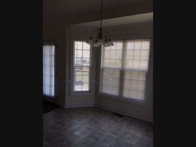 Building Photo - 3 bedroom in Winterville NC 28590