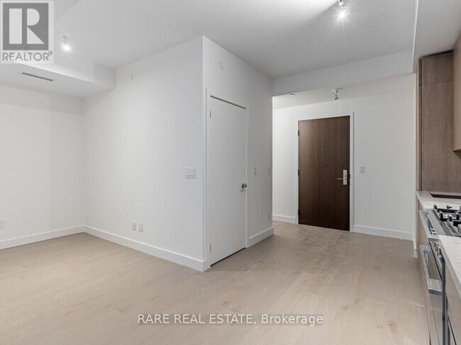 Photo du bâtiment - 160 Kingsway Crescent