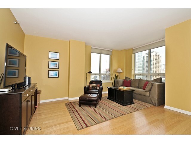 Living Room - 1111 S Wabash Ave