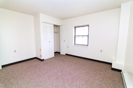 Section 8 Bedroom - Glen Oak Towers