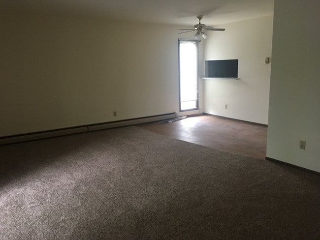 Building Photo - Cold Spring Apartments