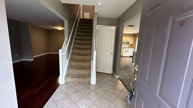 Building Photo - 2205 Gramercy Way