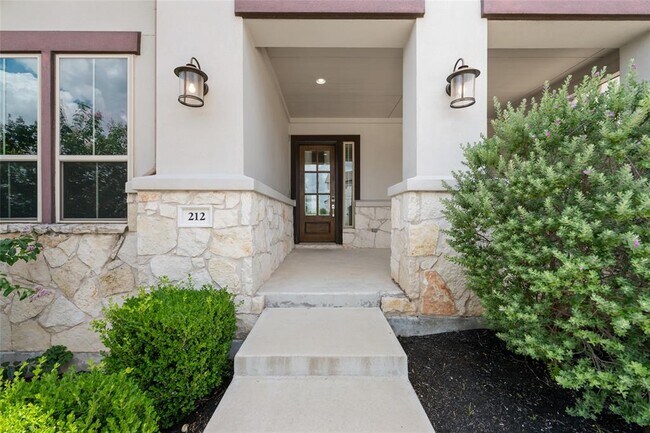 Building Photo - 212 Panzano Dr