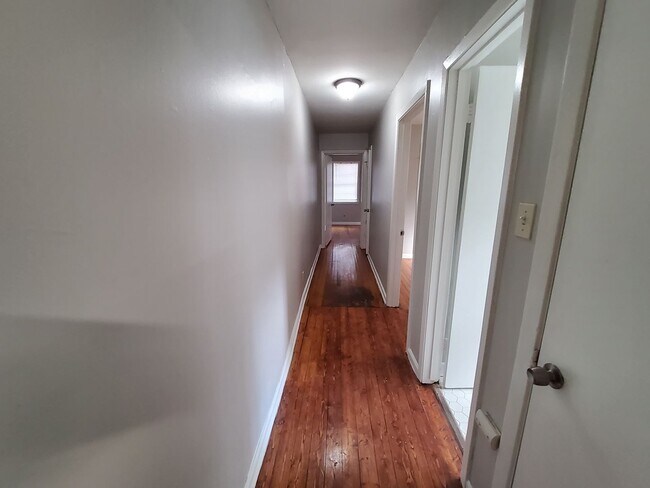 Foto del edificio - 846 Biggs St