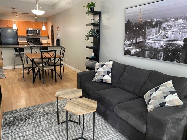 Building Photo - 1 Bed 1 Bath Unit in Fort Mcmurray, AB