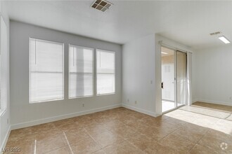 Building Photo - 251 S Green Valley Pkwy