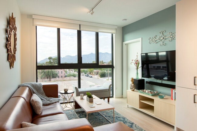 Photo - Hub Speedway Apartments