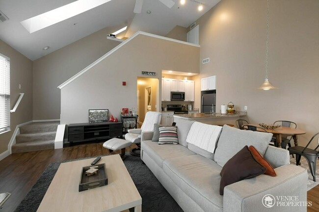 Foto del edificio - Three Bedroom with Garage near Grandview
