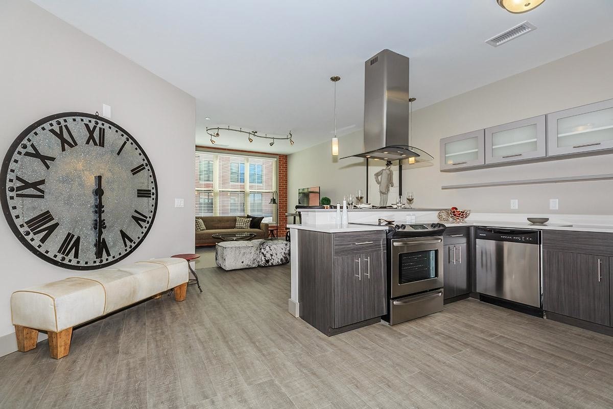 Crocker Park Living – photo 2
