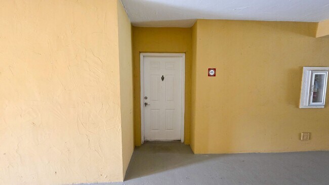 Foto del edificio - 5090 Fairways Cir