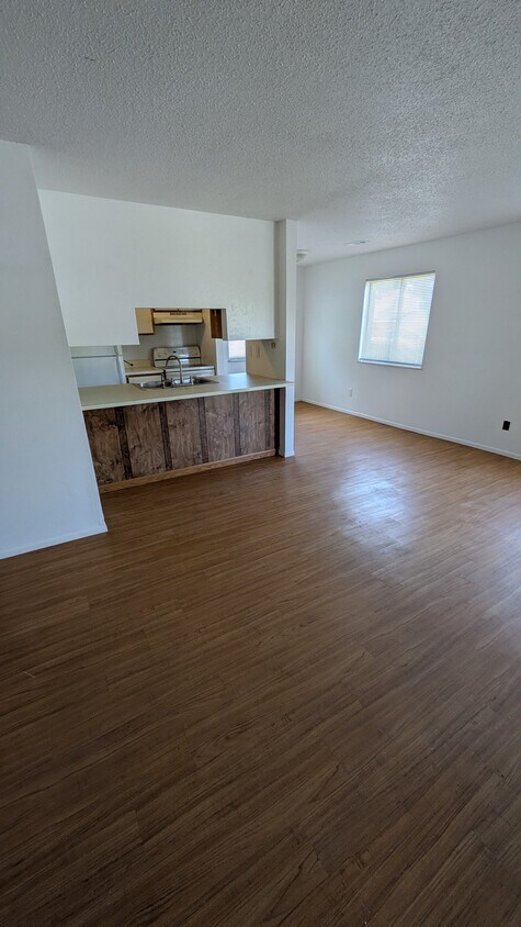Foto principal - 3309 Myrle St