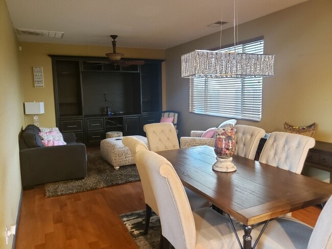 Foto del edificio - For Rent Two Story House | McCabe Ranch |