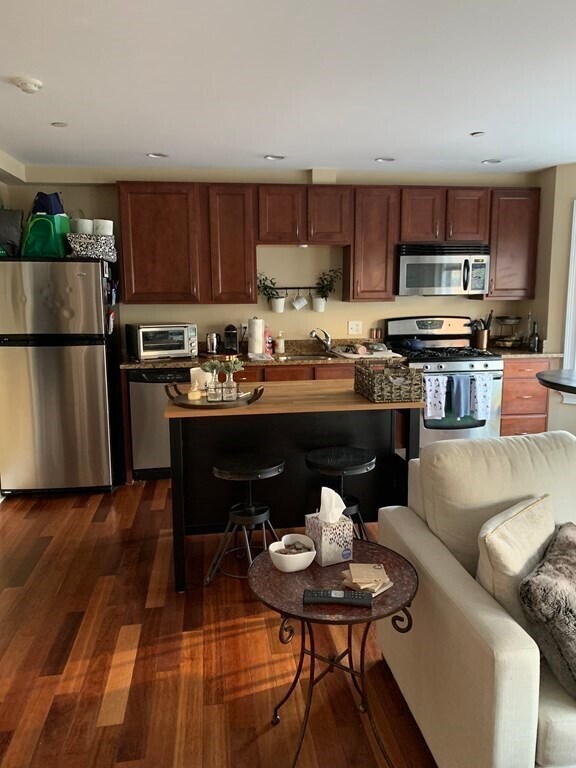 341 W Broadway Unit 1, Boston, MA 02127 Rentals in Boston at 341 W