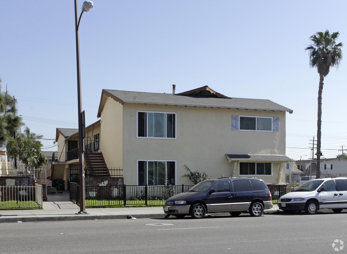 Primary Photo - 1109 S Standard Ave