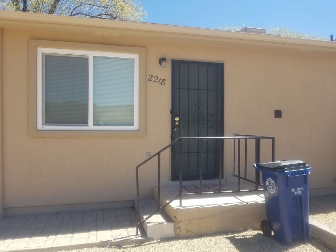 Foto principal - 2218 Little Walnut Rd