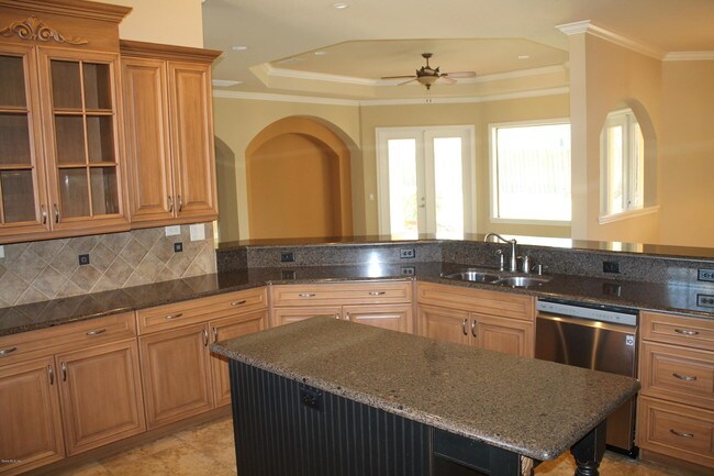 Foto del edificio - 2910 SE 27th Ct