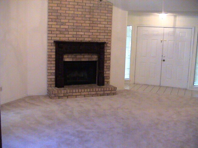 Large LR Has Vaulted Ceilings & Fireplace ! - 4039 Saint Christopher Ln