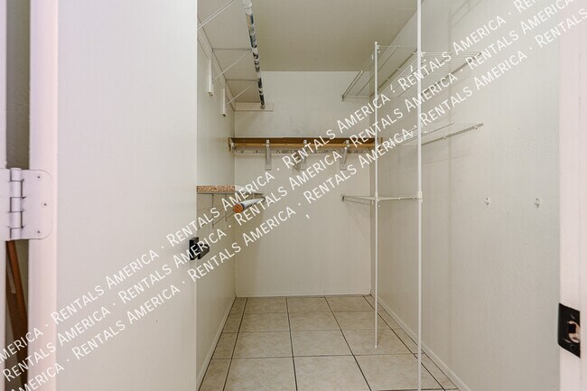 Foto del edificio - 2548 W Canyon Crest Cir