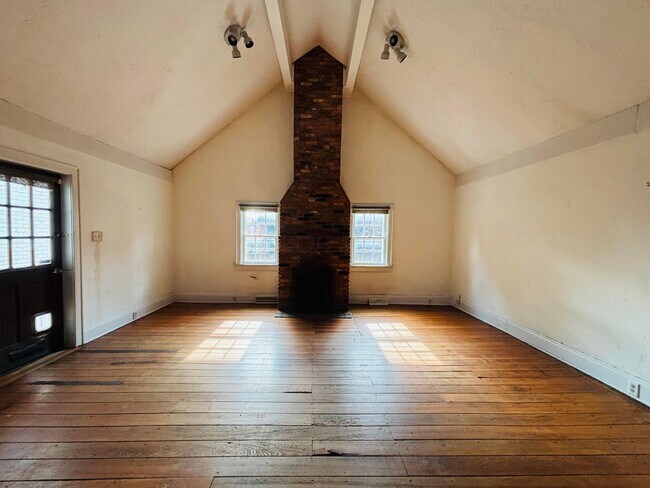 Foto del edificio - 552 S 6th St