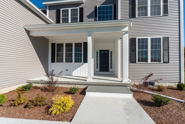 Foto del edificio - 61 Boutelle Rd