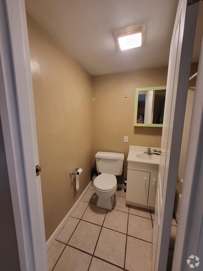 Apartments for Rent in 17702
