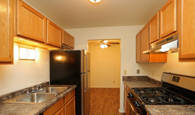 Interior Photo - Mission Hills Apartments