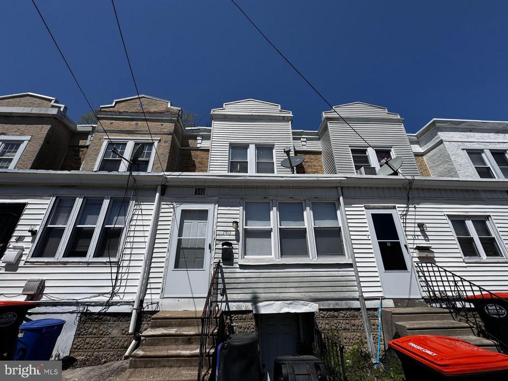 Foto principal - 140 E 21st St