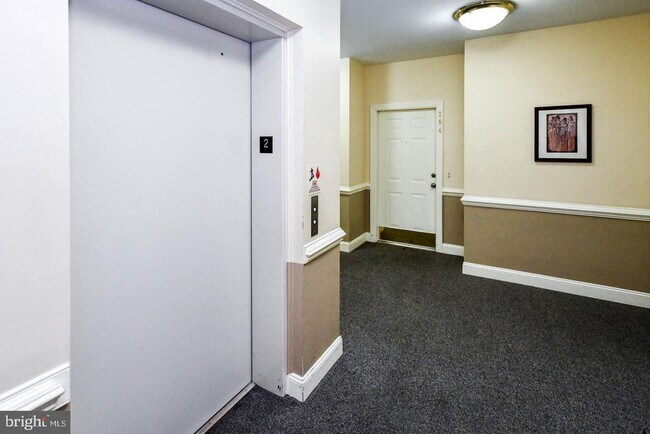 Foto del edificio - 15616 Everglade Ln