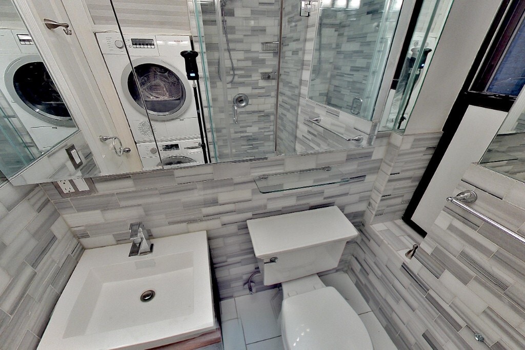 Foto del edificio - 325 E 5th St