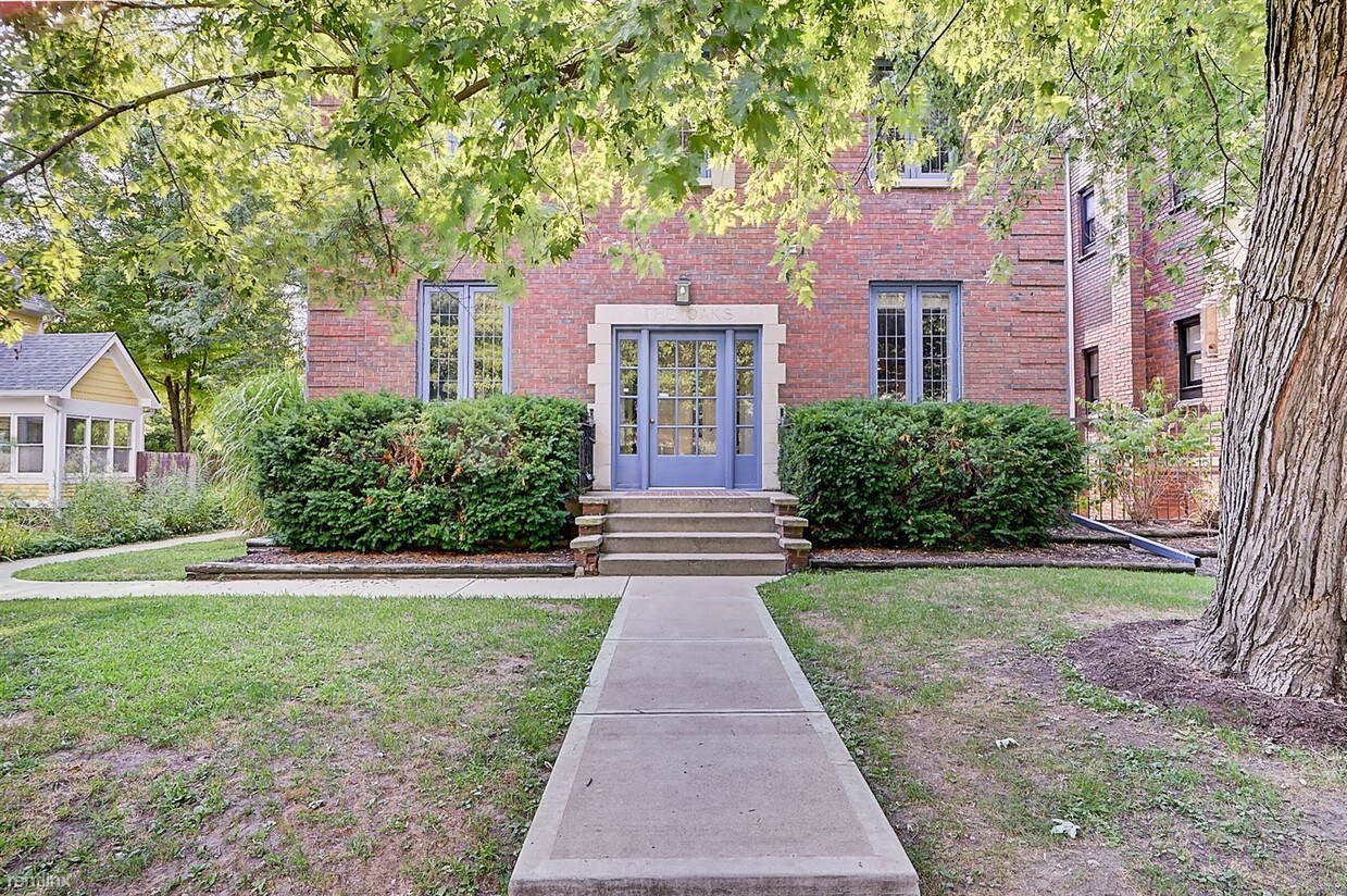 Foto principal - 2 br, 1 bath Condo - 1404 Broadway St Apt D