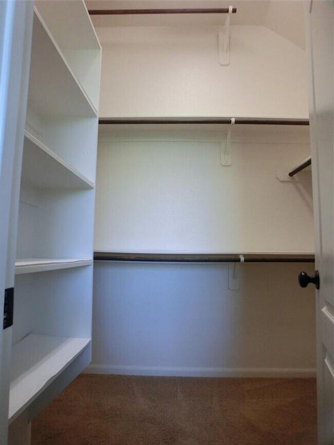 Foto del edificio - Discover comfort and convenience in this b...