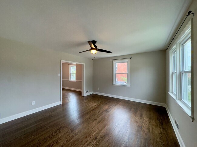 Building Photo - Charming 3BD/1BA Townhome in Nottingham, Baltimore, MD!