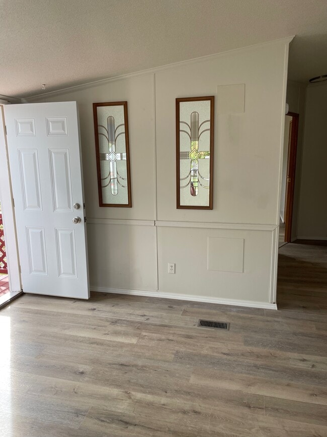 Front Entrance - 2656 S Montana St